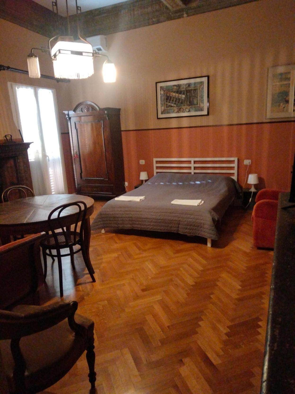 San Petronio Room And Suite Rooms - By Bolognacentro Luxuryh Екстериор снимка